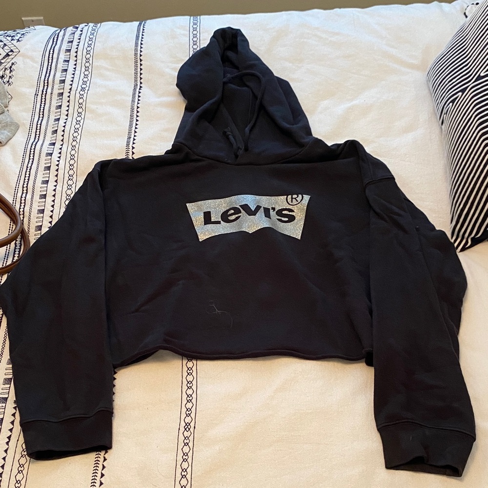 Levi's Black Logo Cropped Sweatshirt